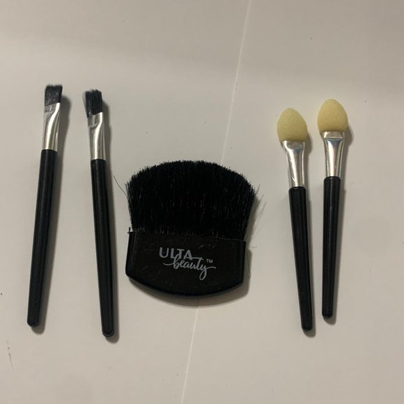 ULTA compact brushes 2 applicators, 1powder brush, & 2 line brushes - Picture 5 of 5